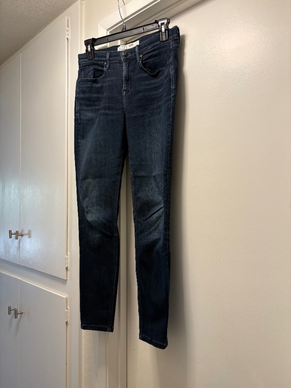 AYR dark wash skinny jeans - size 28